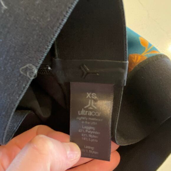 Ultracor Silk Bloom Floral Print Leggings Size Extra Small - Picture 7 of 10